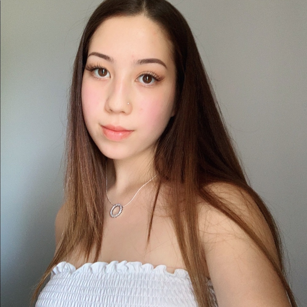 Meet your Posher, Danielle